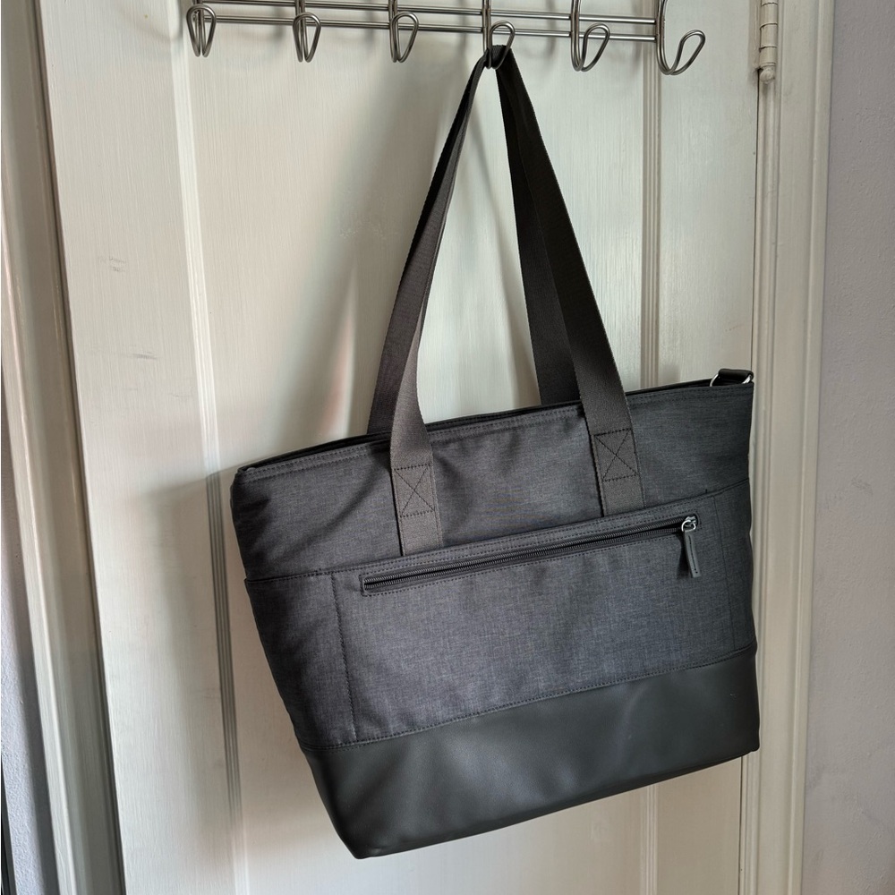 Versatile diaper bag